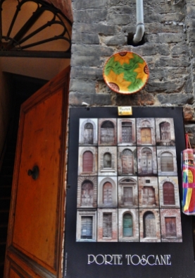 A door collection on sale in Siena. Norm said: "You don’t need that poster – you could make your own and it would be even nicer." Thank you!